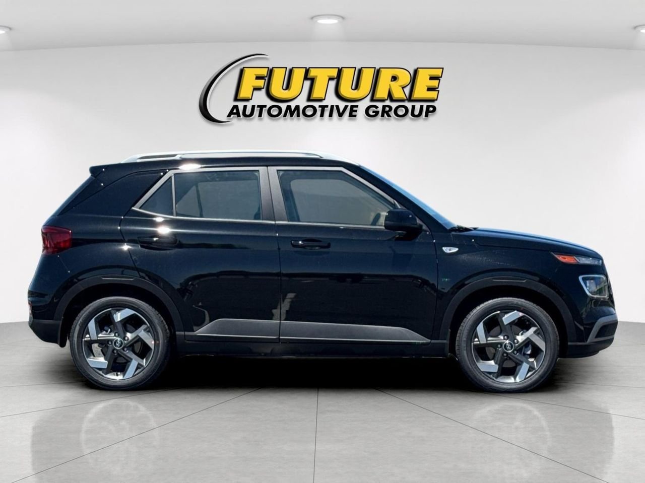 New 2026 Black Hyundai SEL image 2