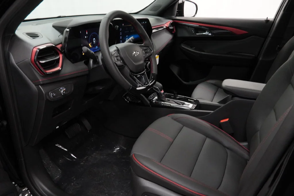 New 2026 Mosaic Black Metallic Chevrolet RS image 20