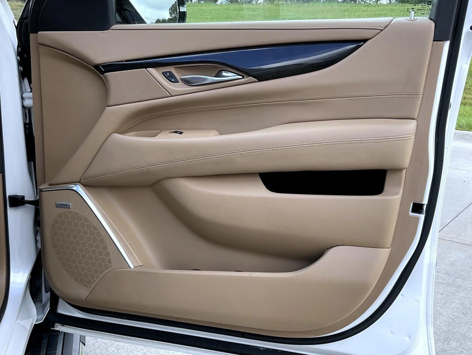 Used 2020 White Cadillac Platinum Edition image 17