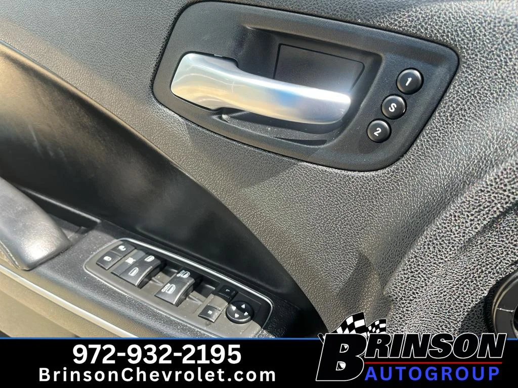 Used 2021 Granite Pearlcoat Dodge SXT image 10