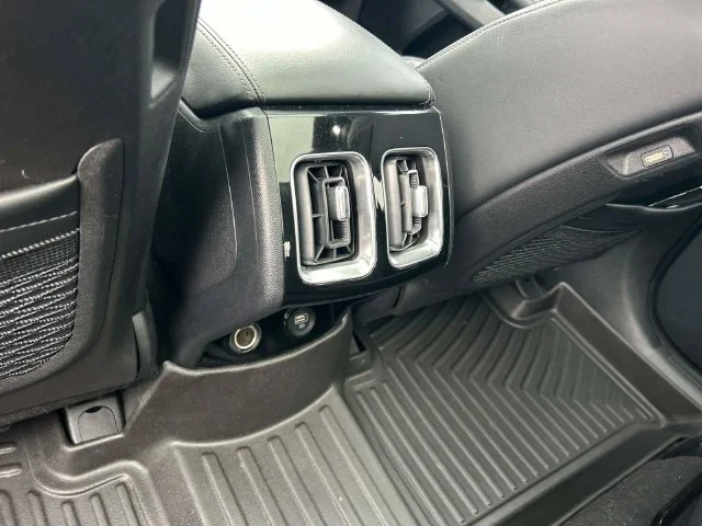 Used 2023 Blue Kia SX image 19