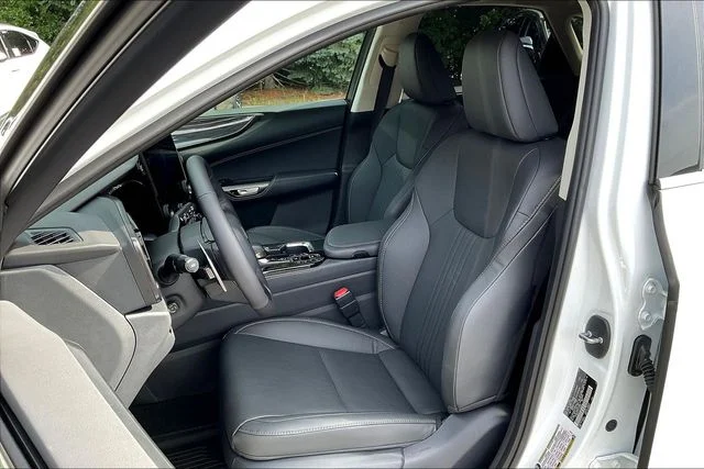New 2026 White Lexus 350 Premium image 9