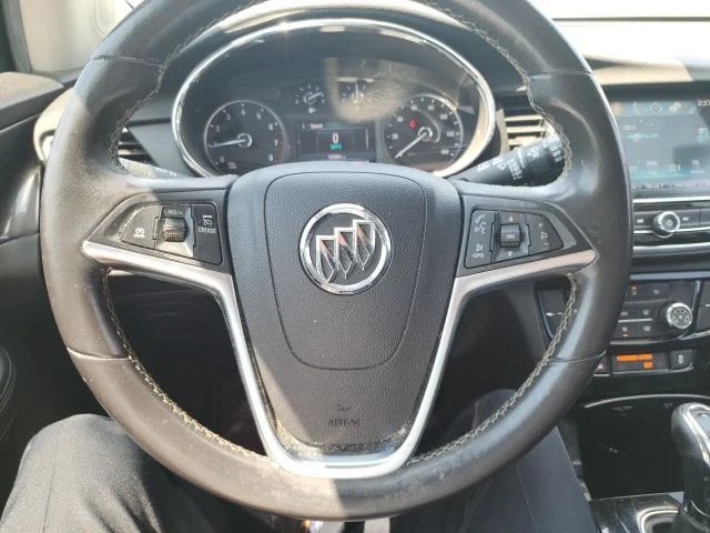 Used 2019 Red Buick Preferred image 10