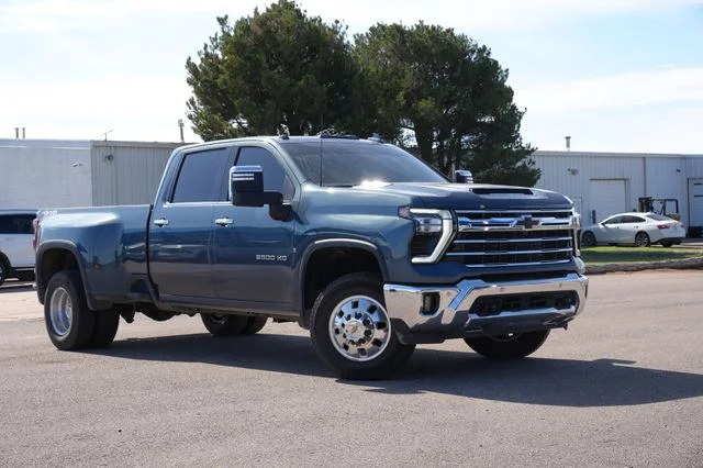 2025 Chevrolet Silverado 3500HD LTZ