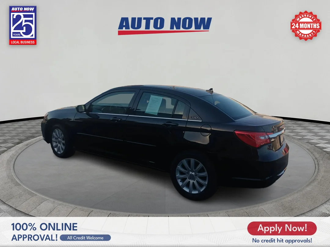 Used 2013 Black Chrysler Touring image 4
