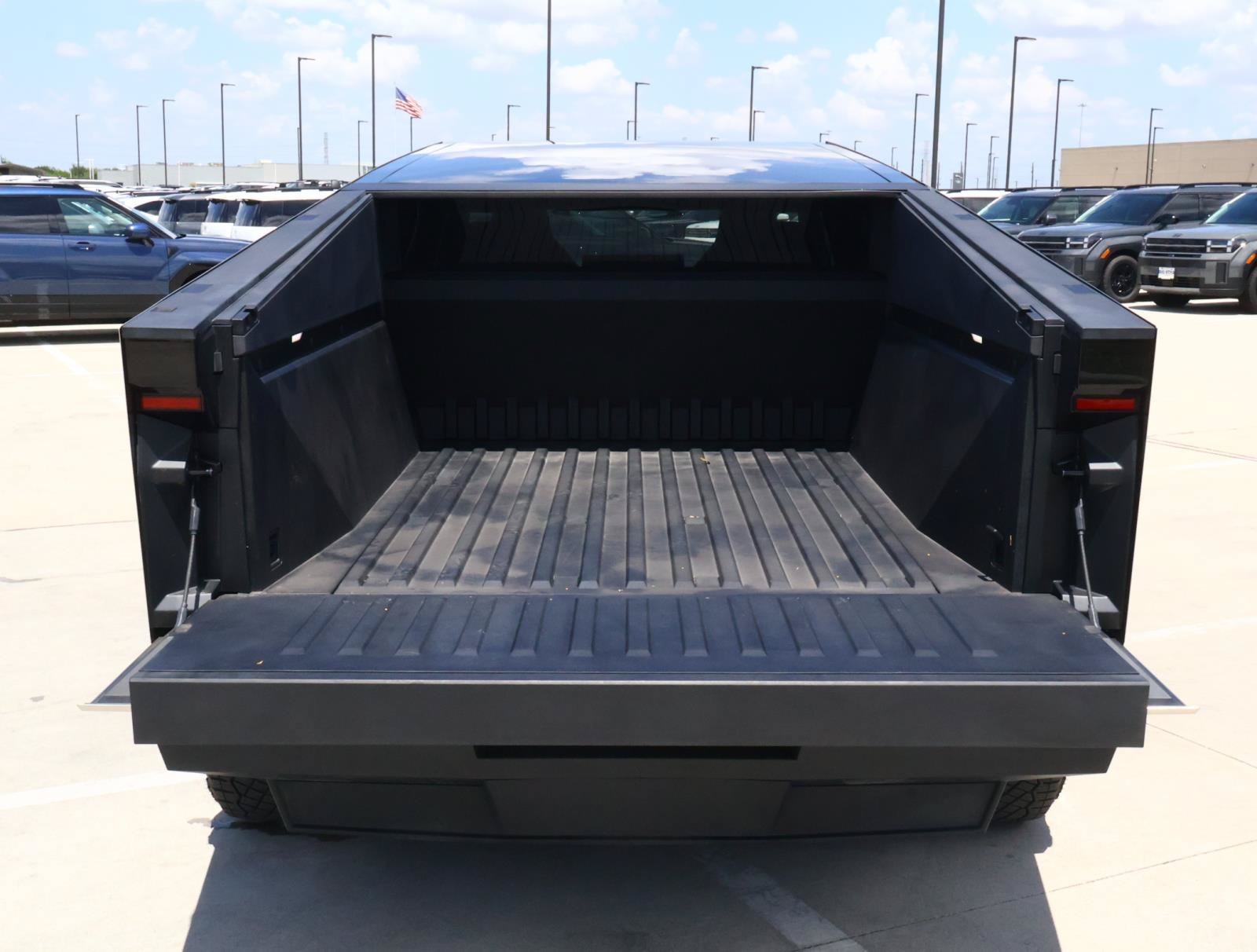 Used 2025 Ultra-Hard Stainless Steel Tesla Long Range image 8