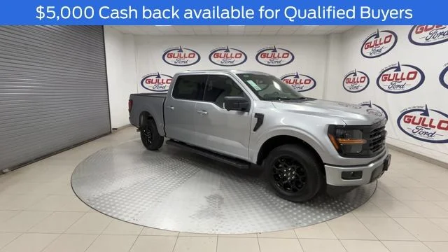 New 2026 Iconic Silver Metallic Ford XLT image 2