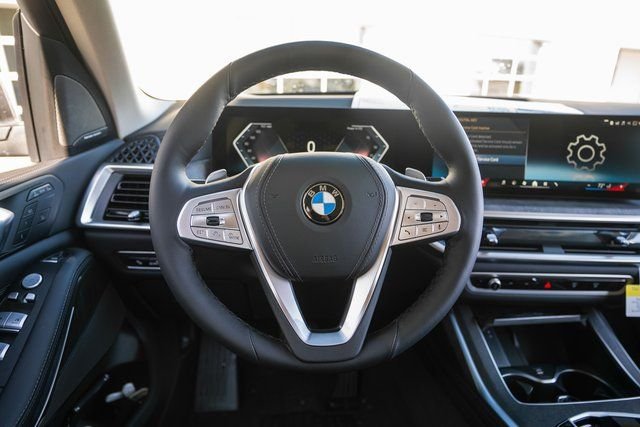New 2026 Skyscraper Grey Metallic BMW xDrive40i image 14
