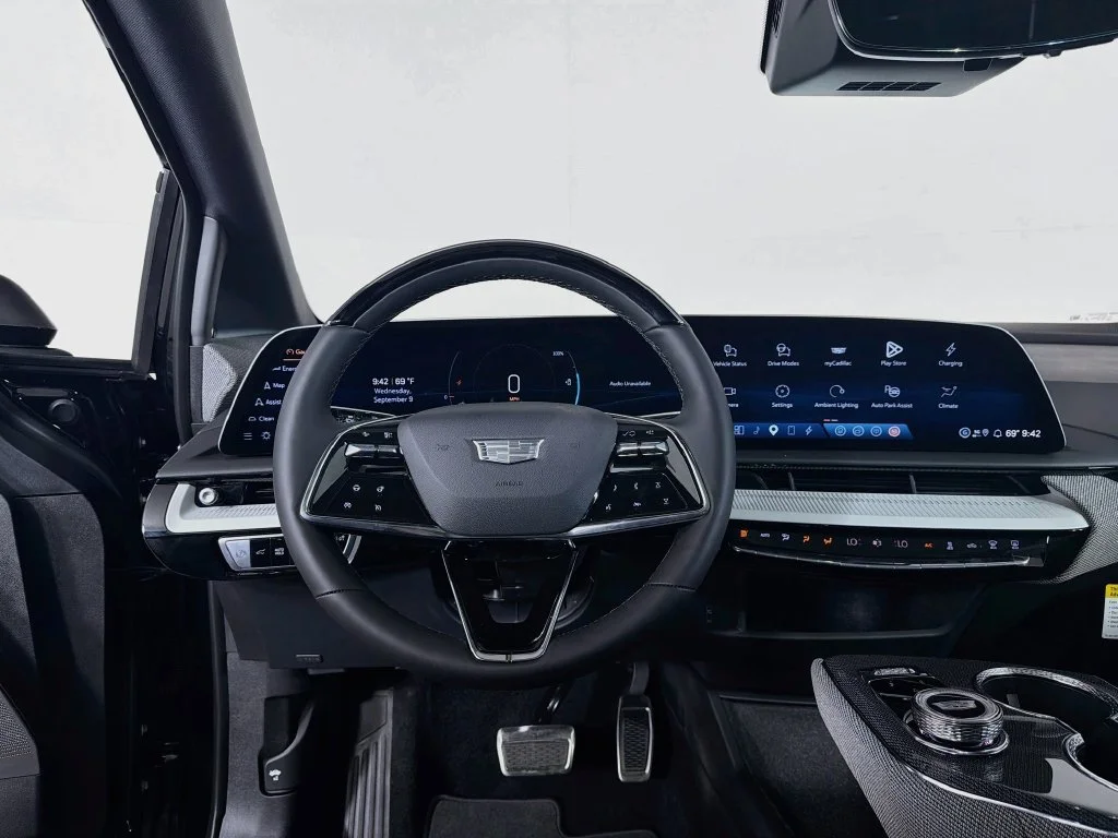 2026 Cadillac OPTIQ Sport - Photo 20