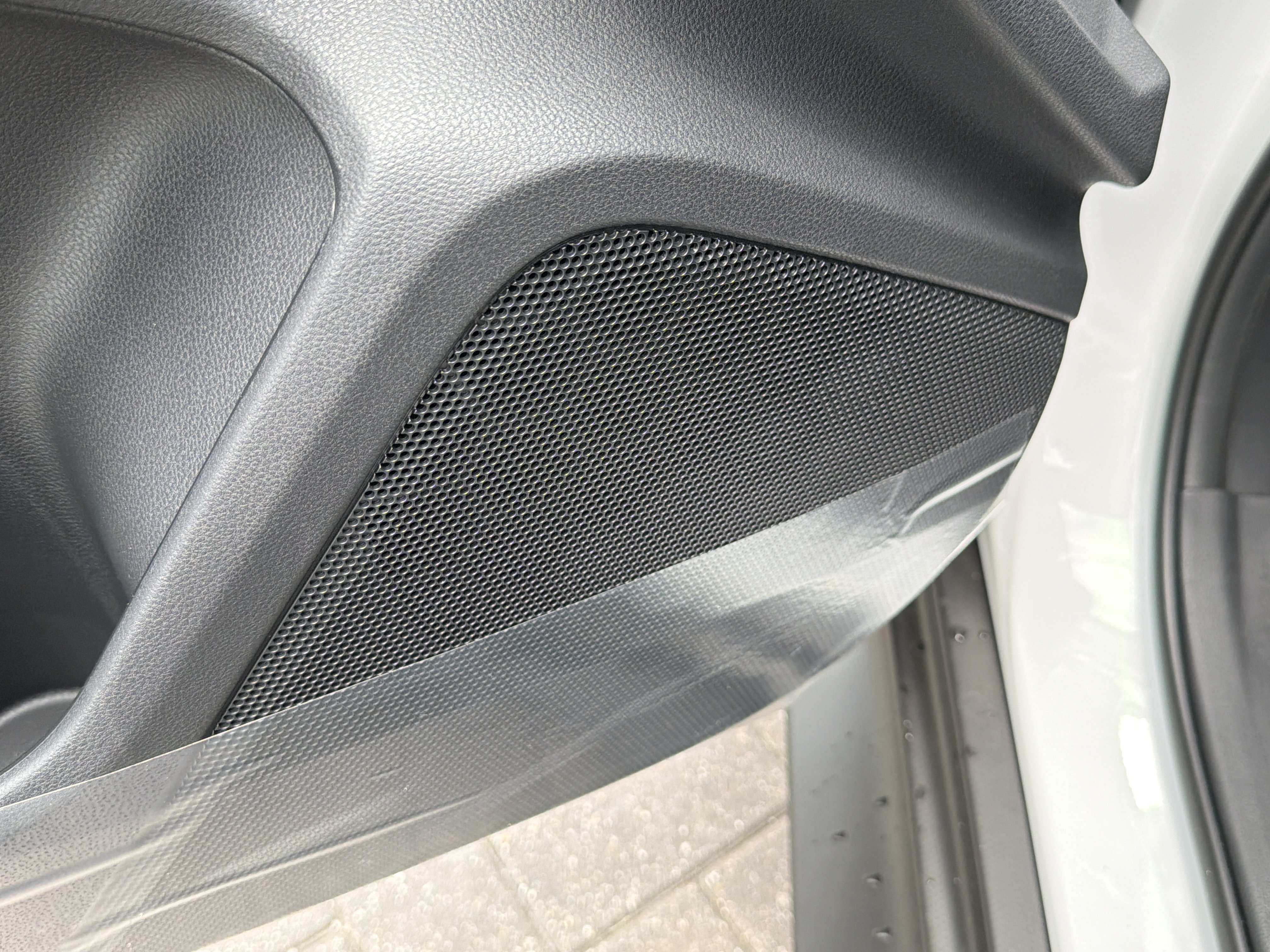 New 2026 CERAMIC WHITE Subaru Base image 22
