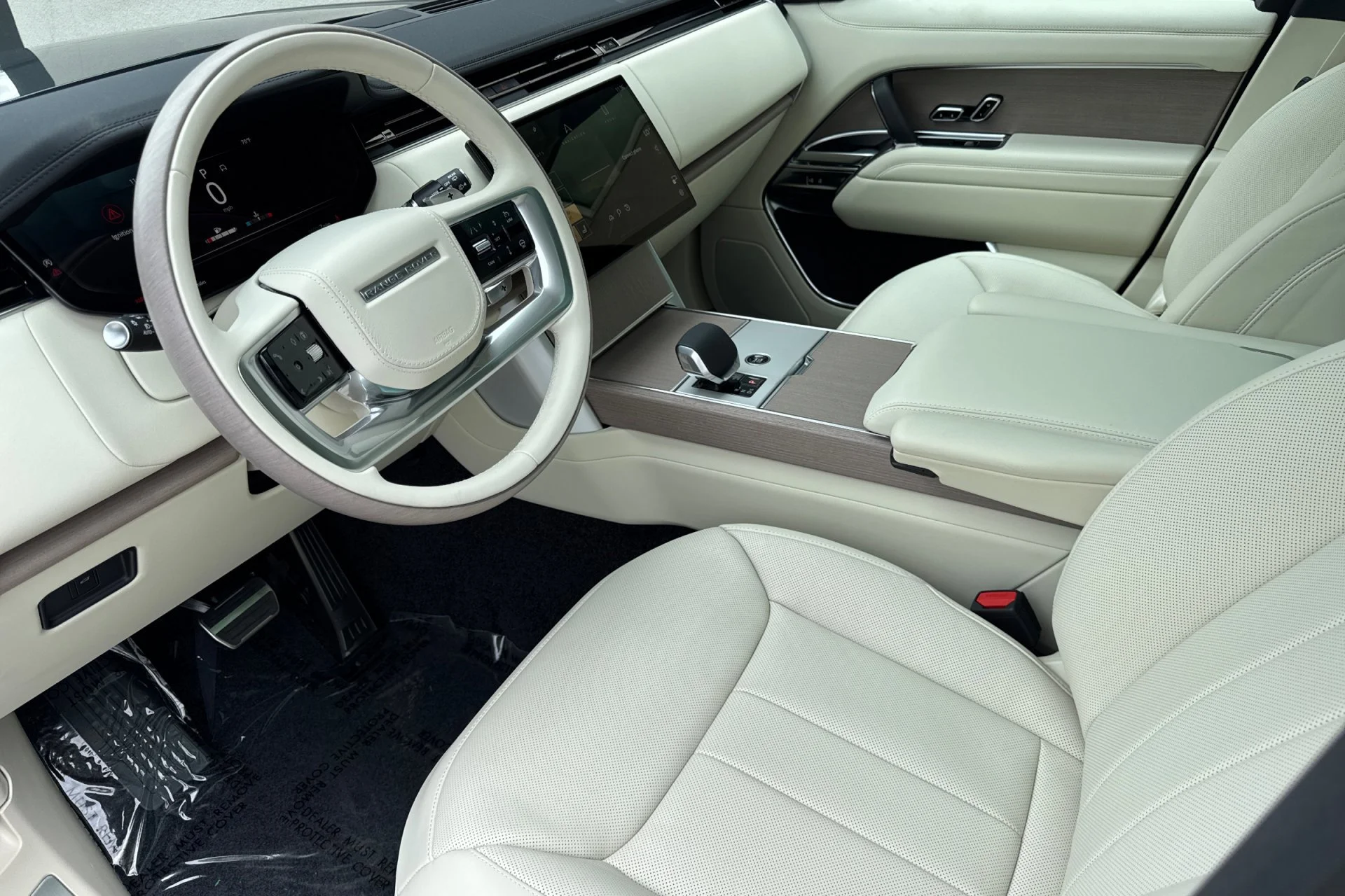 New 2026 Belgravia Green Land Rover SE image 13