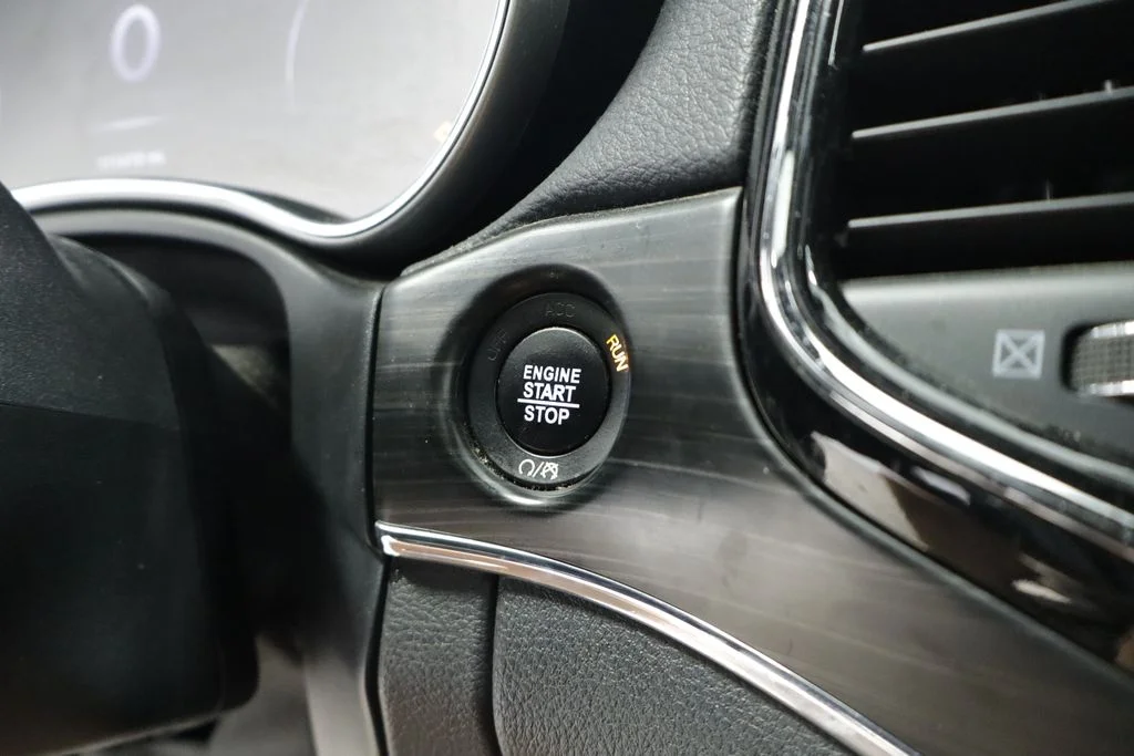 Certified Used 2020 Gray Jeep Limited image 36