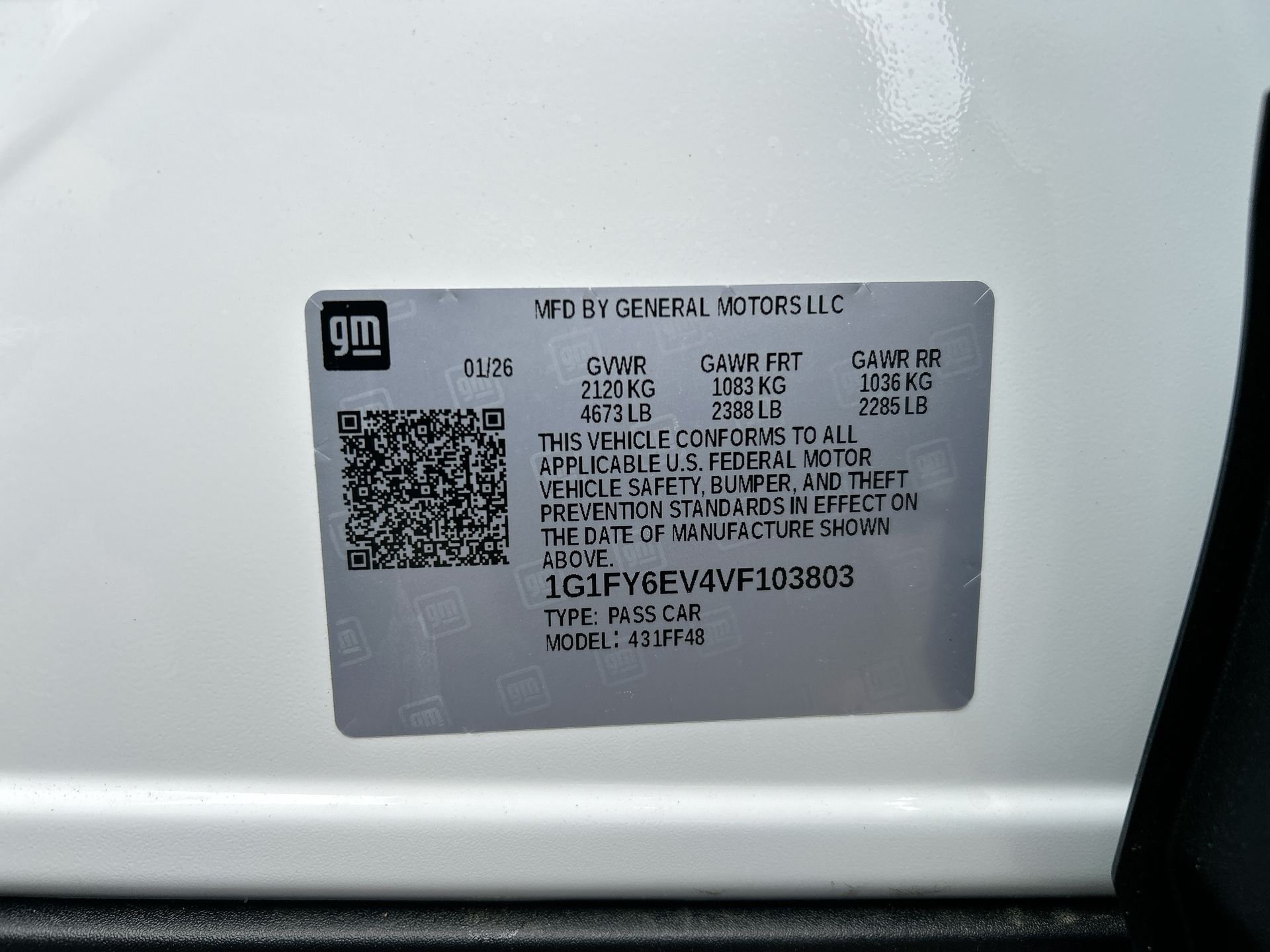 New 2027 Summit White Chevrolet LT image 32