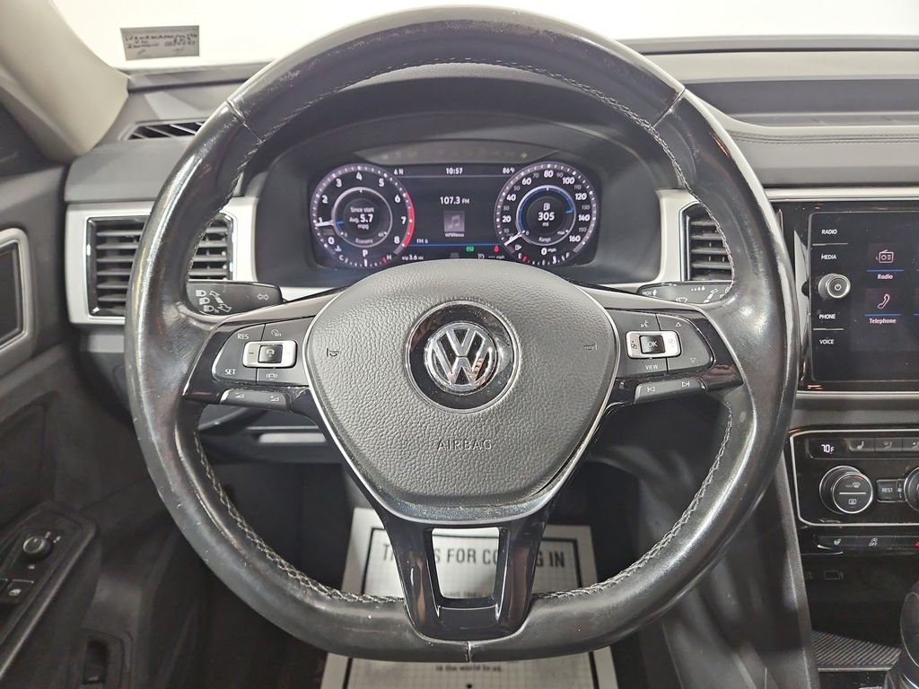 Used 2019 White Volkswagen SEL image 15