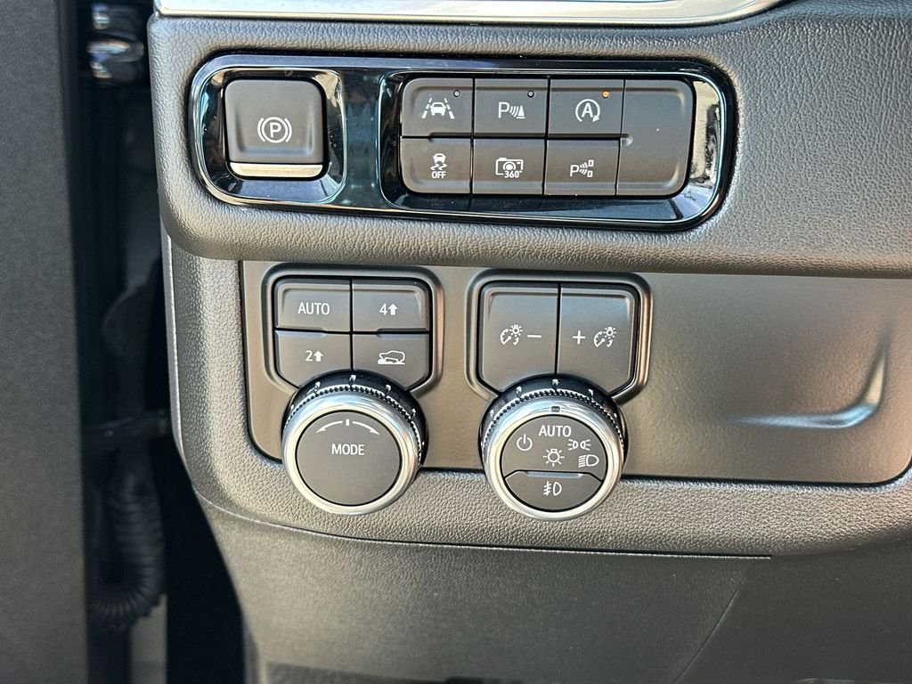 Certified Used 2025 Onyx Black GMC Denali image 18