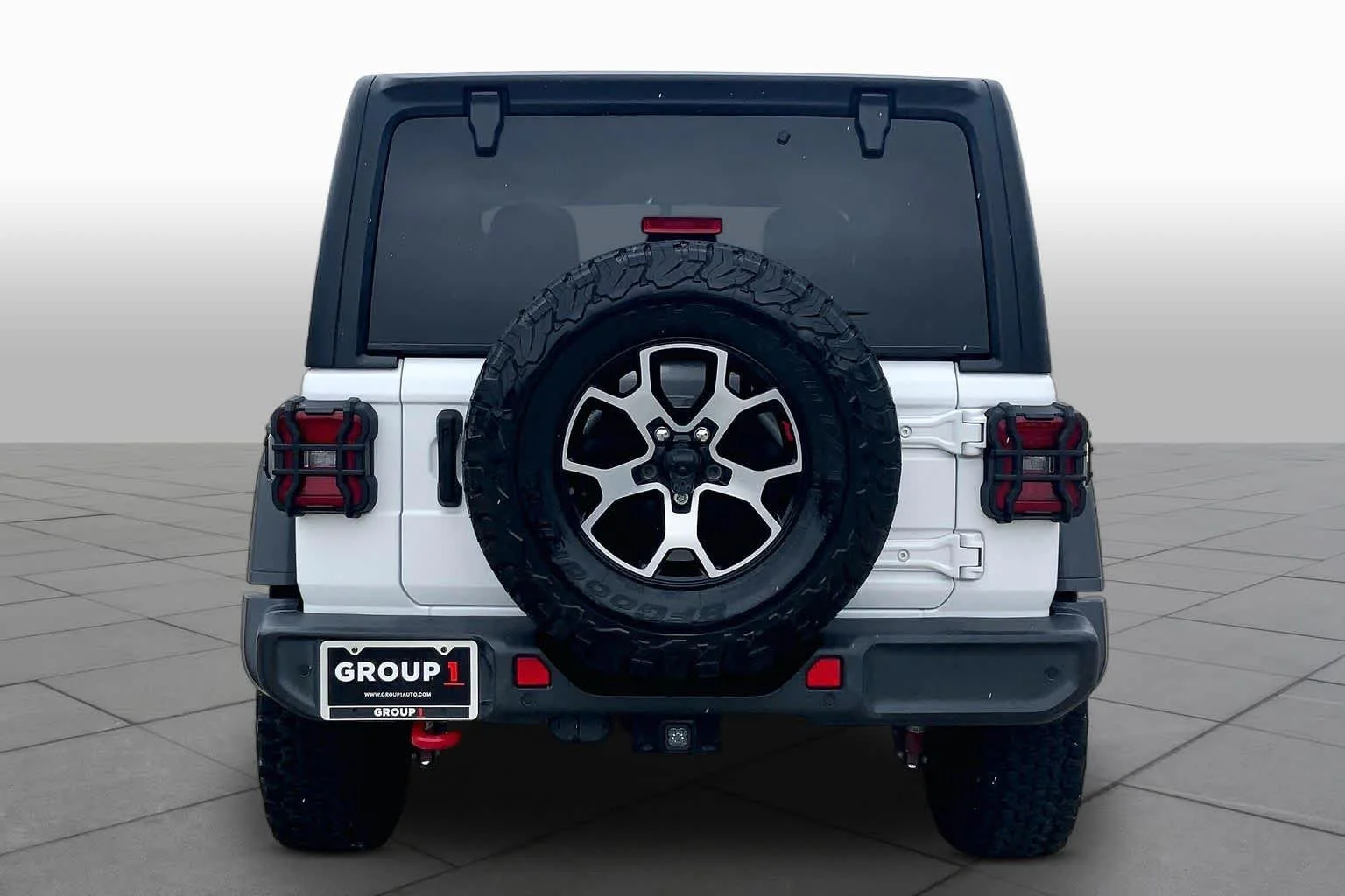 Used 2022 Bright White Clearcoat Jeep Rubicon image 5