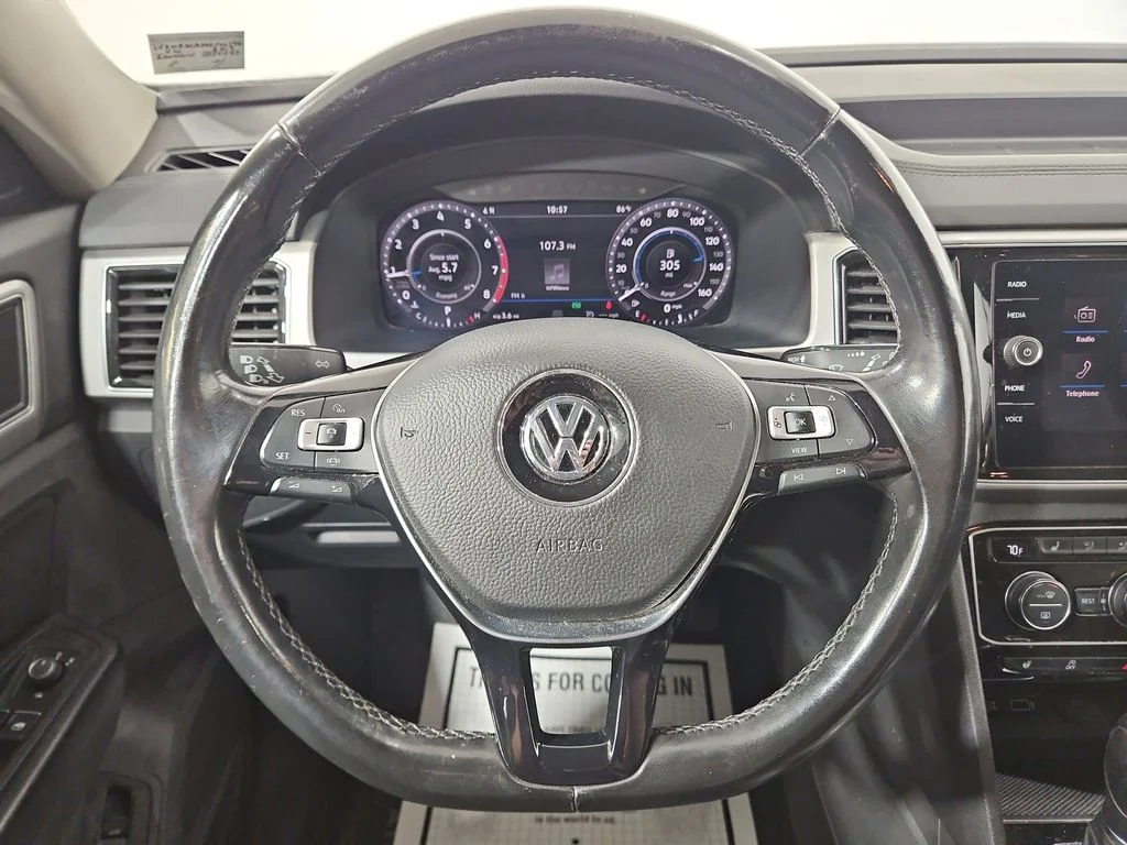 Used 2019 White Volkswagen SEL image 15