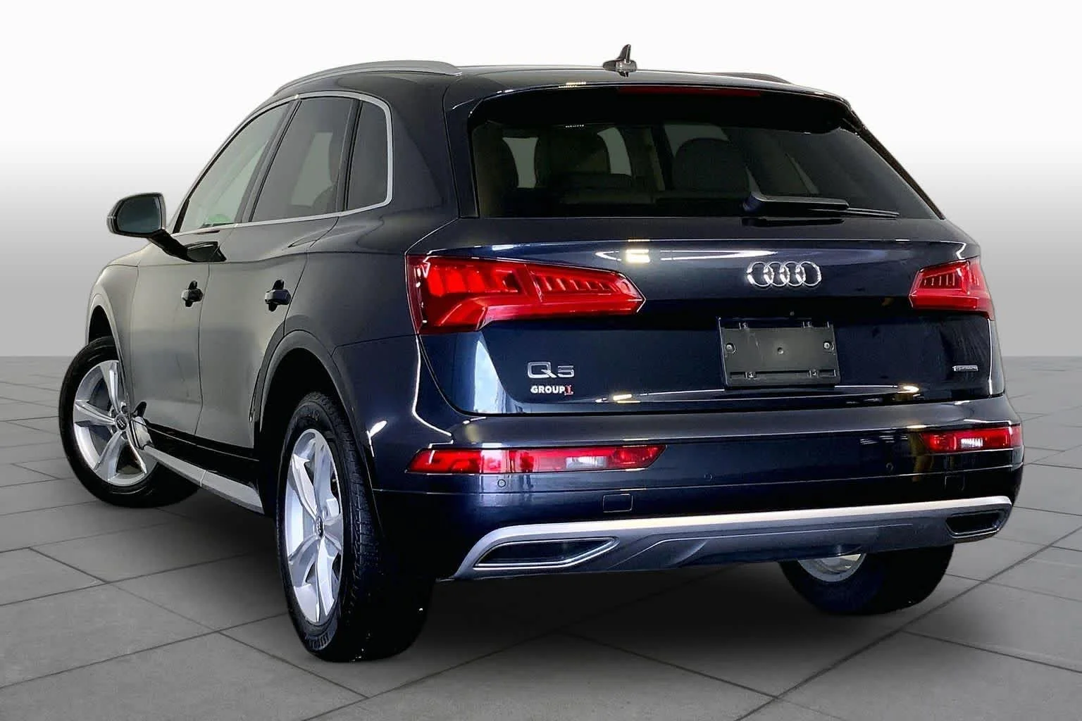 Used 2020 Moonlight Blue Metallic Audi Premium Plus image 12