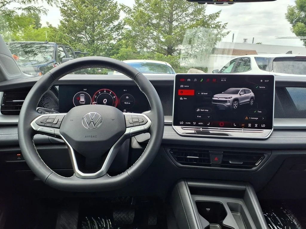 New 2026 Deep Black Pearl Volkswagen 2.0T SE image 12
