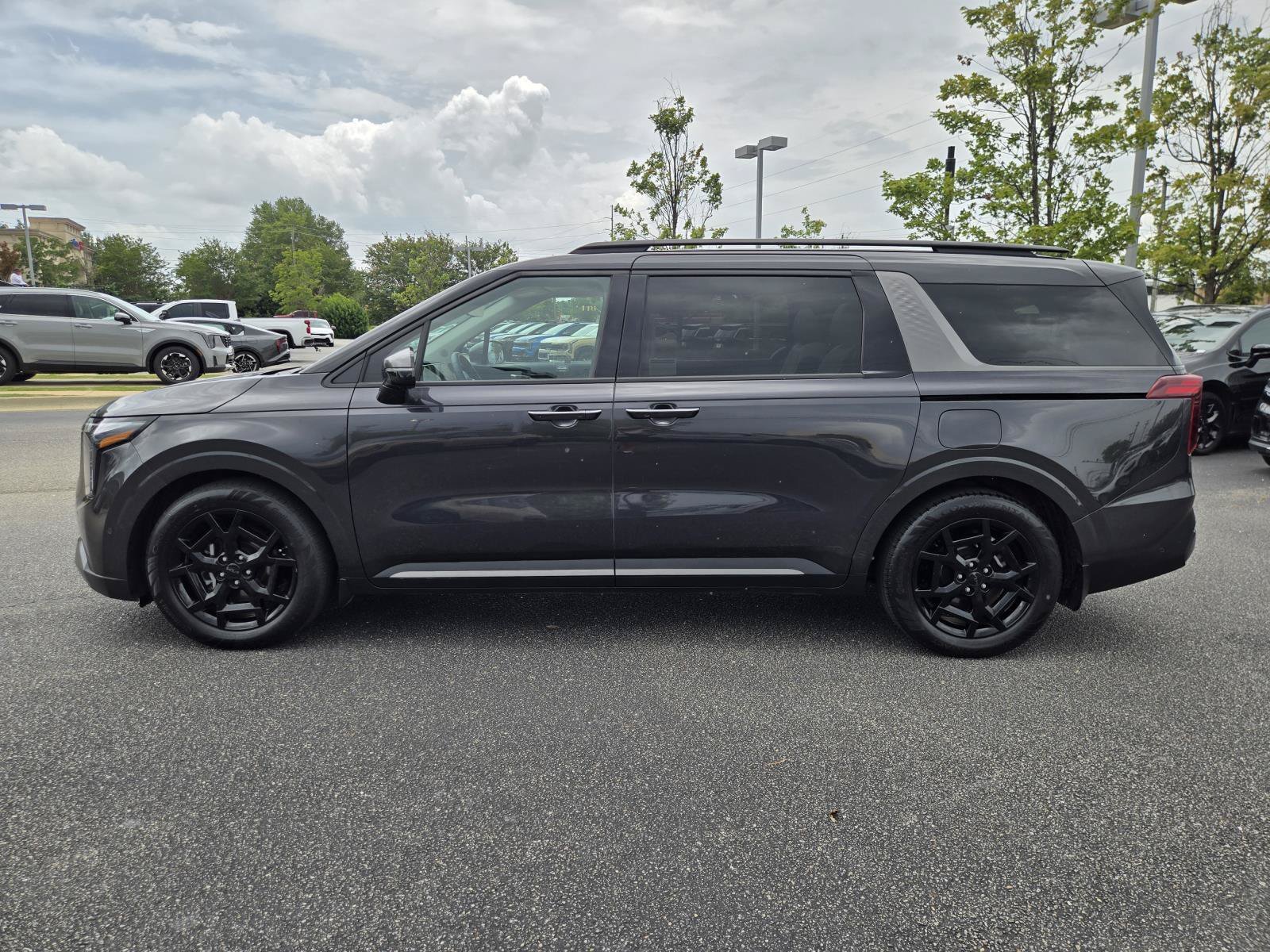 2025 Kia Carnival SX Prestige - Photo 10
