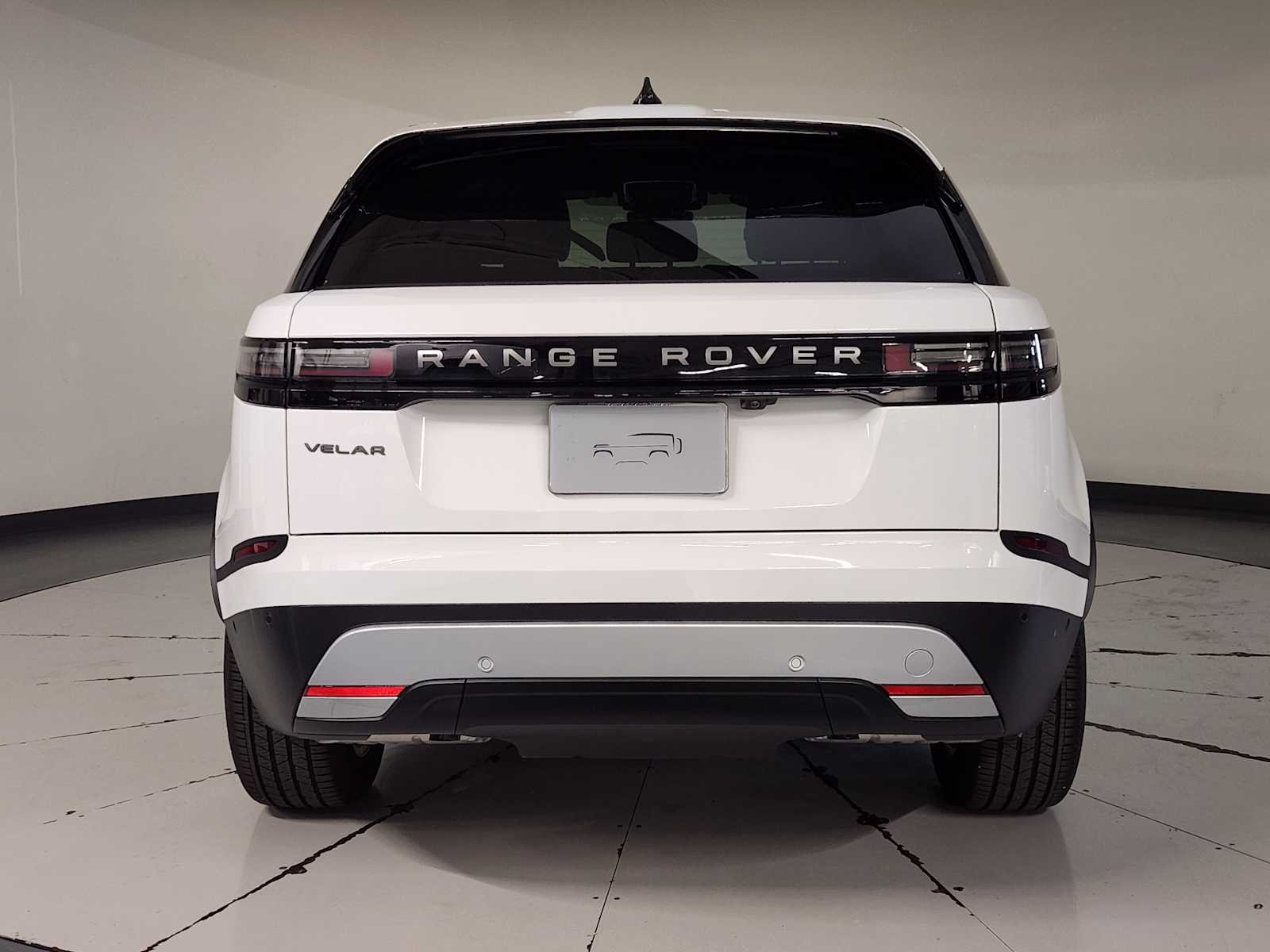 Used 2026 Fuji White Land Rover S image 10