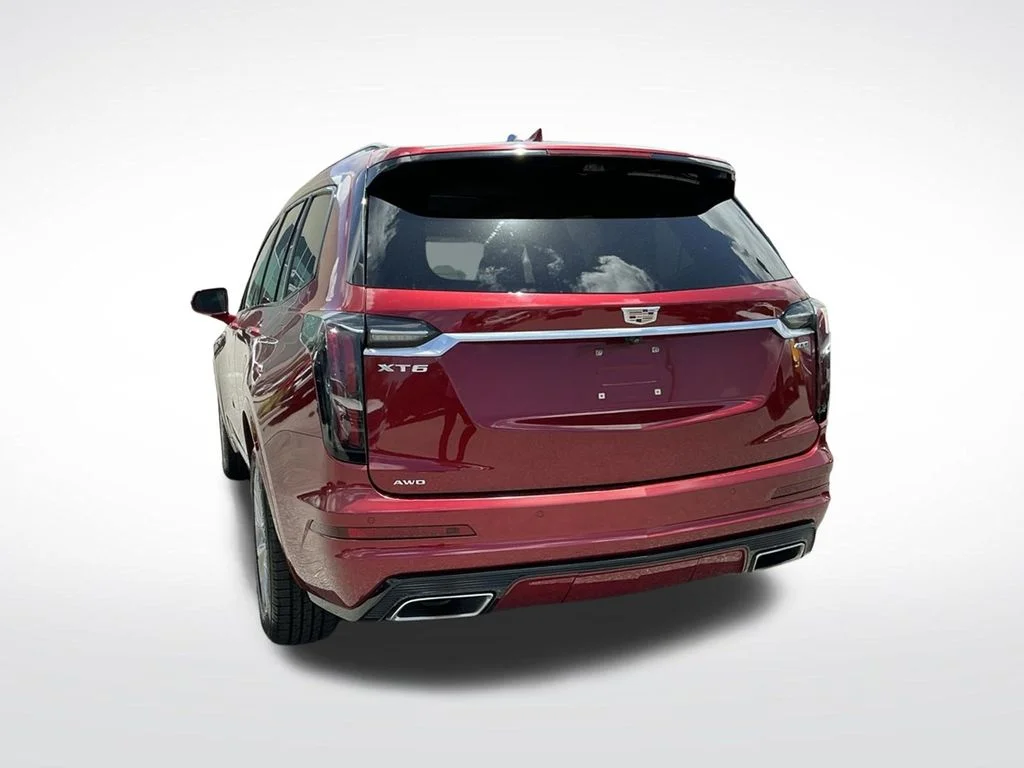 Used 2020 Red Cadillac Sport image 10