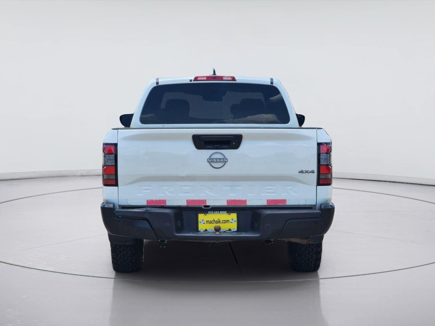 Used 2024 Glacier White Nissan S image 5
