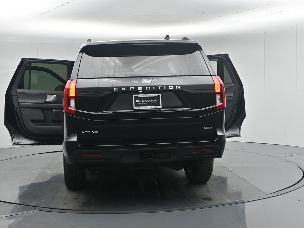 New 2026 Agate Black Metallic Ford Active image 35
