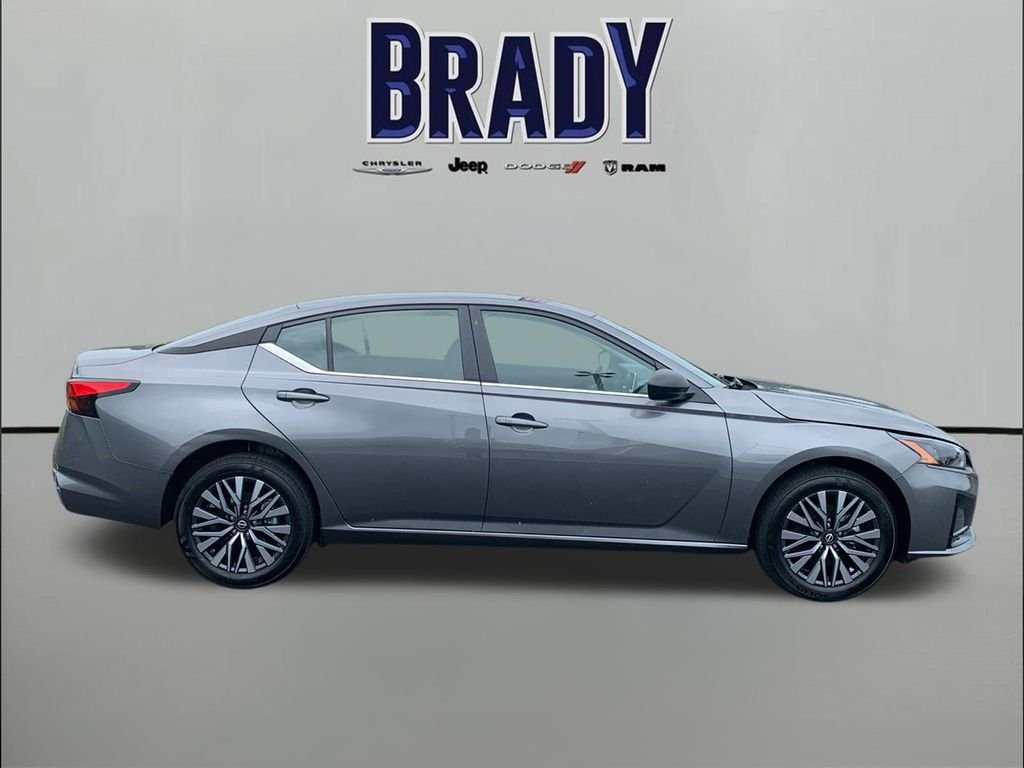 Used 2026 Gray Nissan 2.5 SV image 8