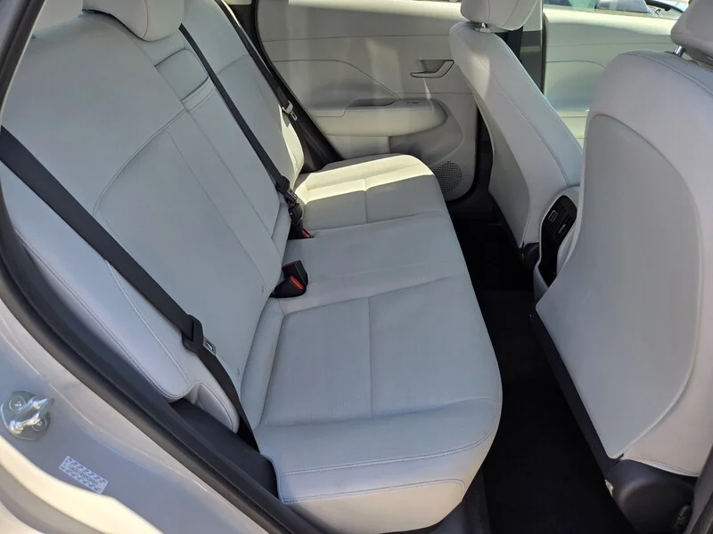 Used 2024 Cyber Gray Metallic HYUNDAI SEL FWD image 20