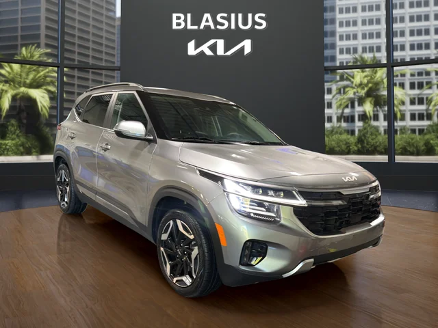 Used 2025 Gray Kia SX image 7
