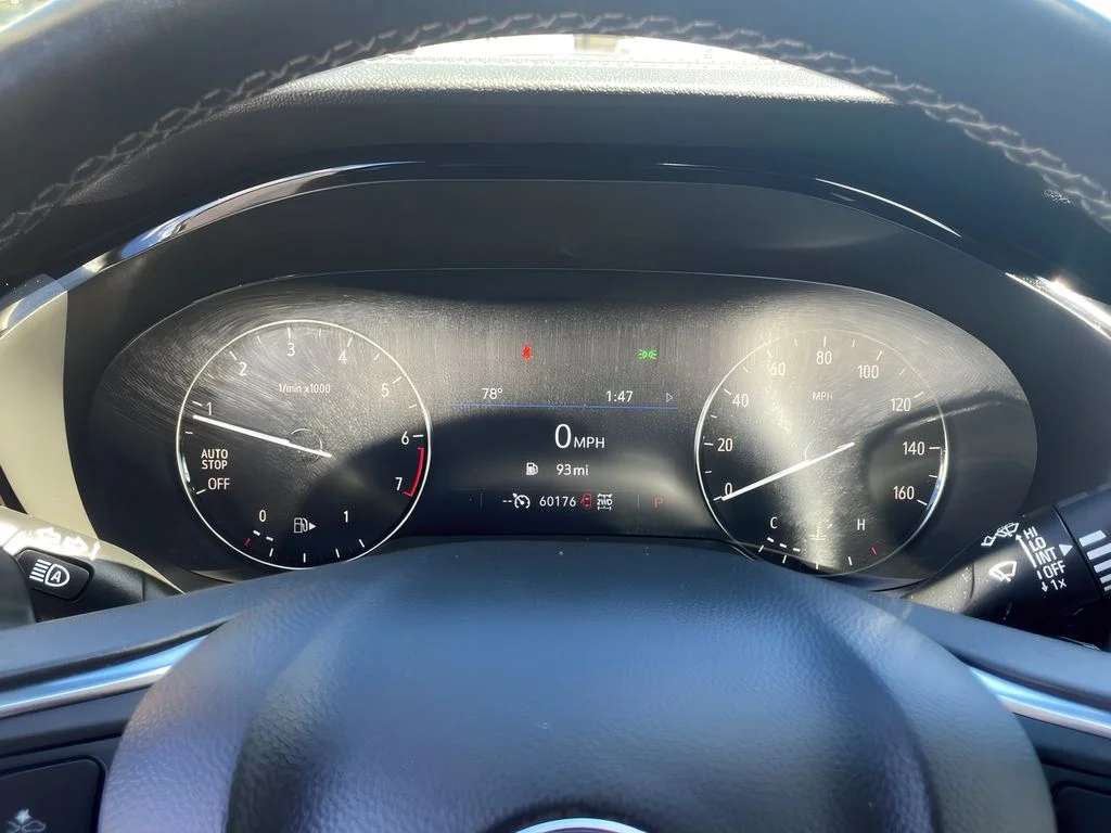 Used 2023 Summit White Buick Preferred image 17