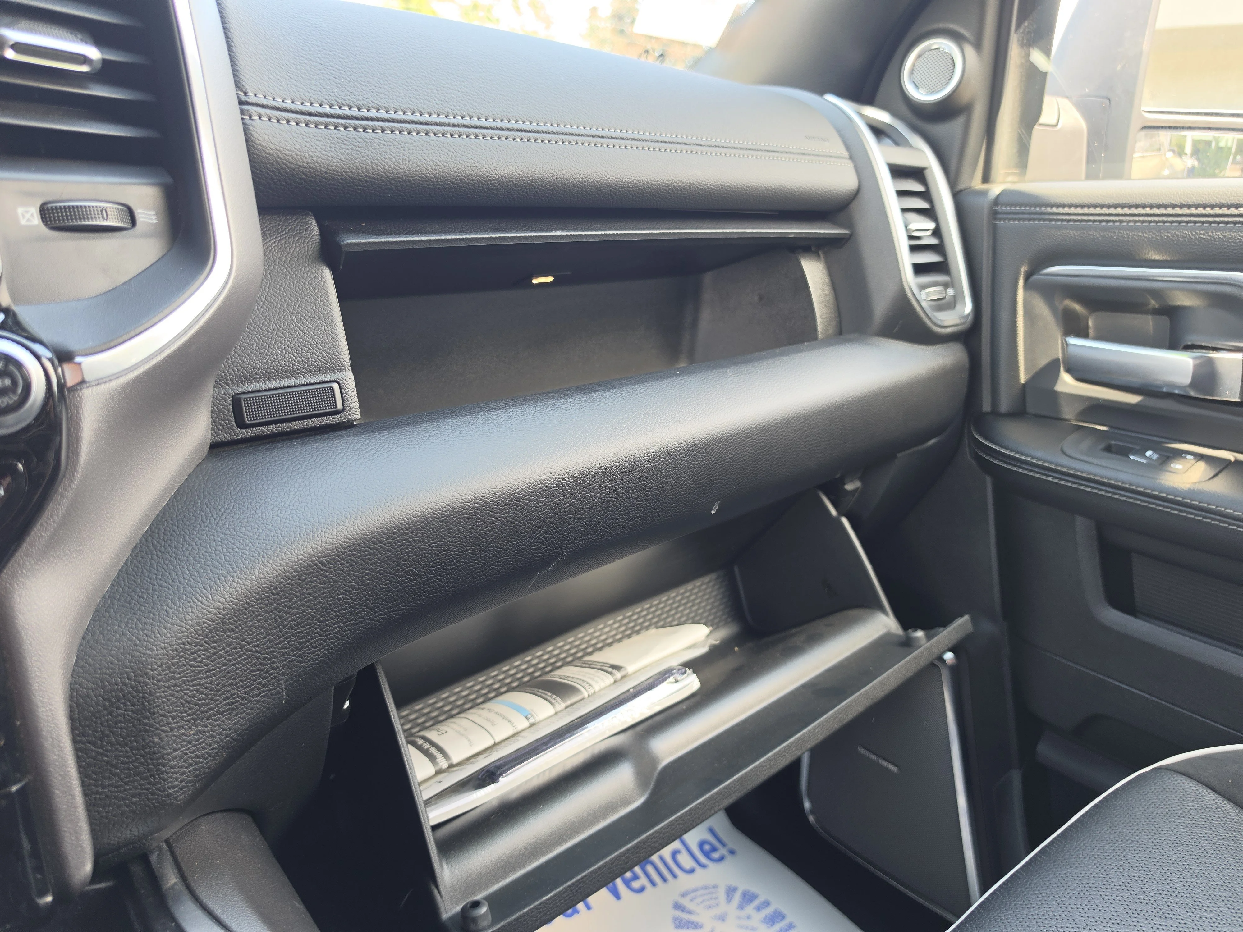 Used 2026 Ceramic Gray Clearcoat Ram Laramie image 36