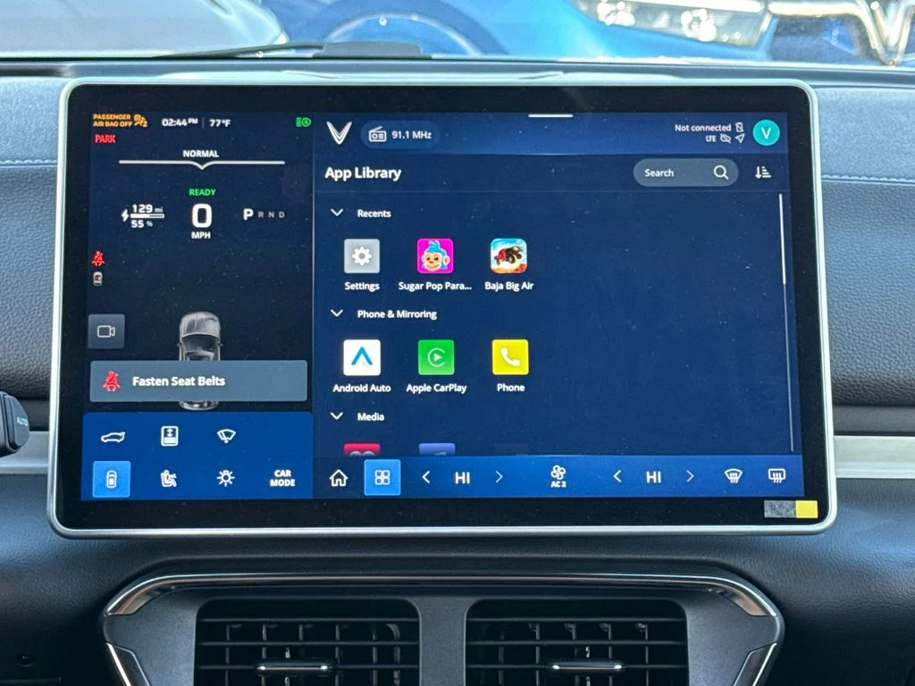2025 VinFast VF 8 Plus - Photo 22