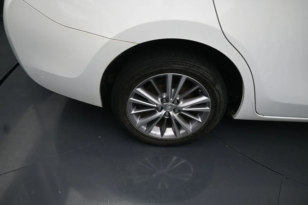 Used 2014 White Toyota LE Plus image 10