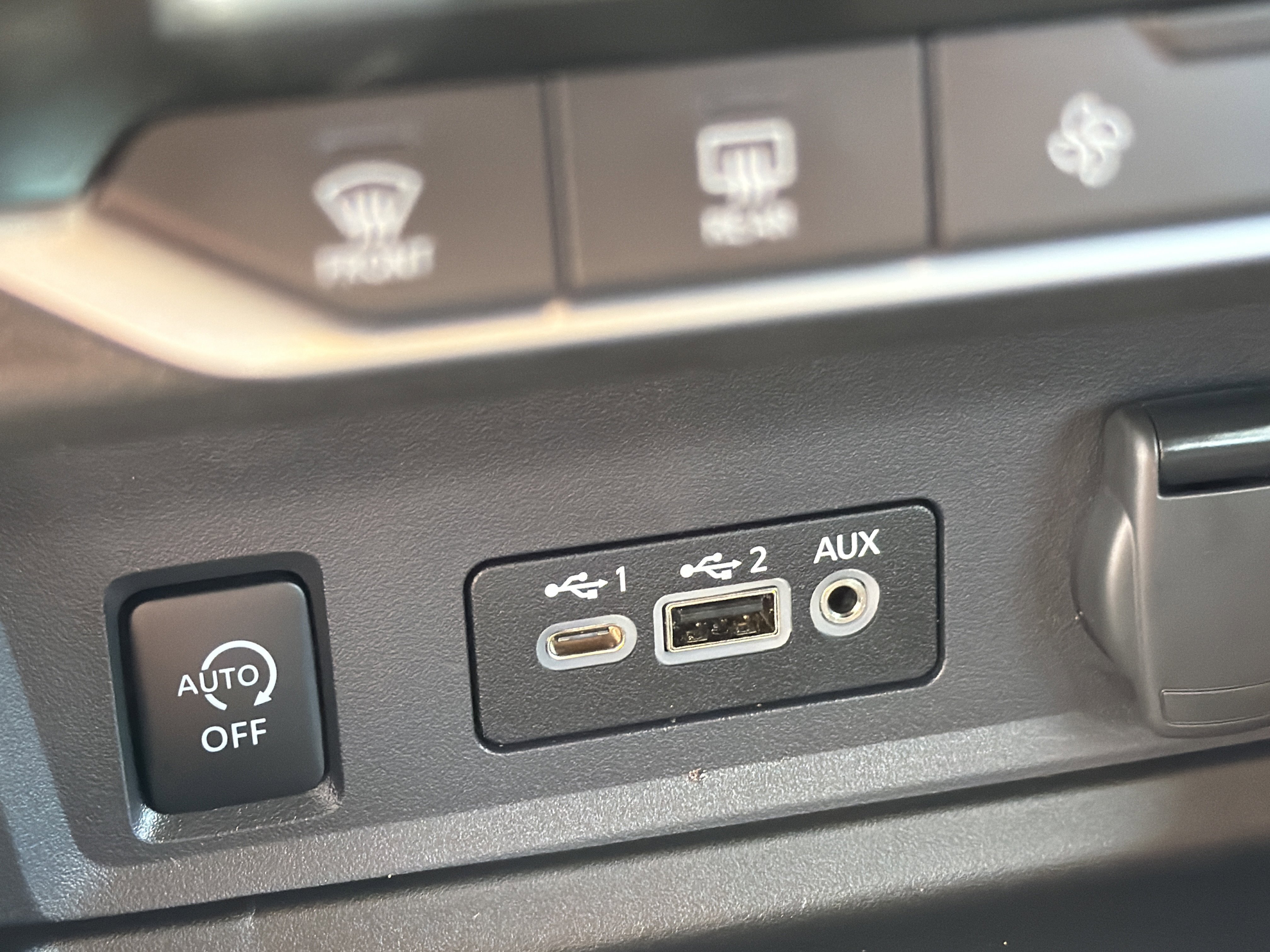 Used 2025 Electric Blue Metallic Nissan SV image 32