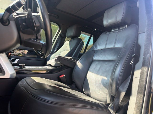 Used 2021 Black Land Rover Westminster image 5