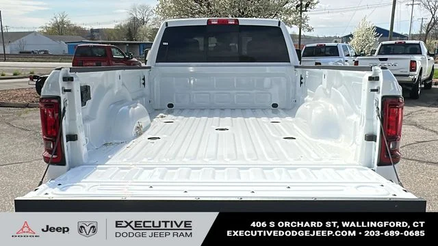 New 2026 Bright White Clear-Coat Exterior Paint RAM Tradesman image 24