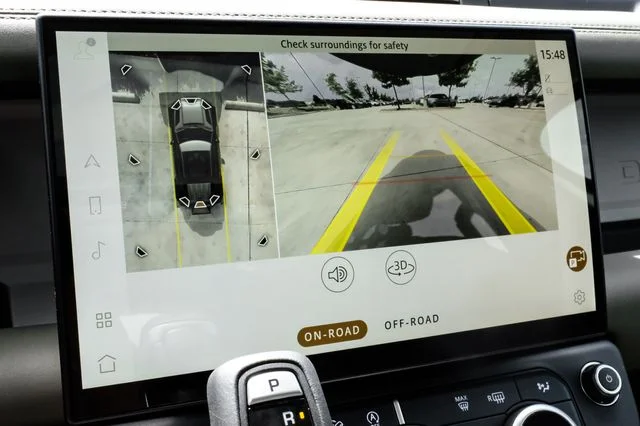 New 2026 Fuji White Land Rover S image 30