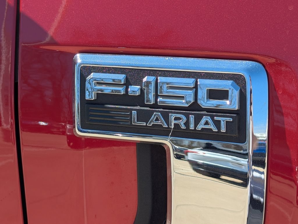 Used 2022 Red Ford LARIAT image 31