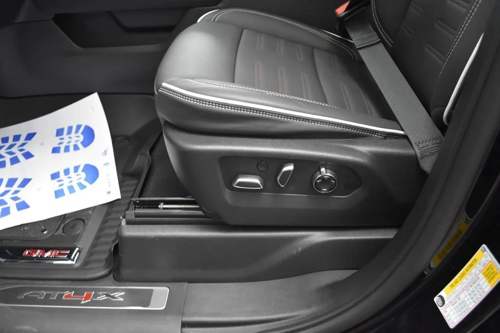 2026 GMC Sierra 1500 AT4X - Photo 17