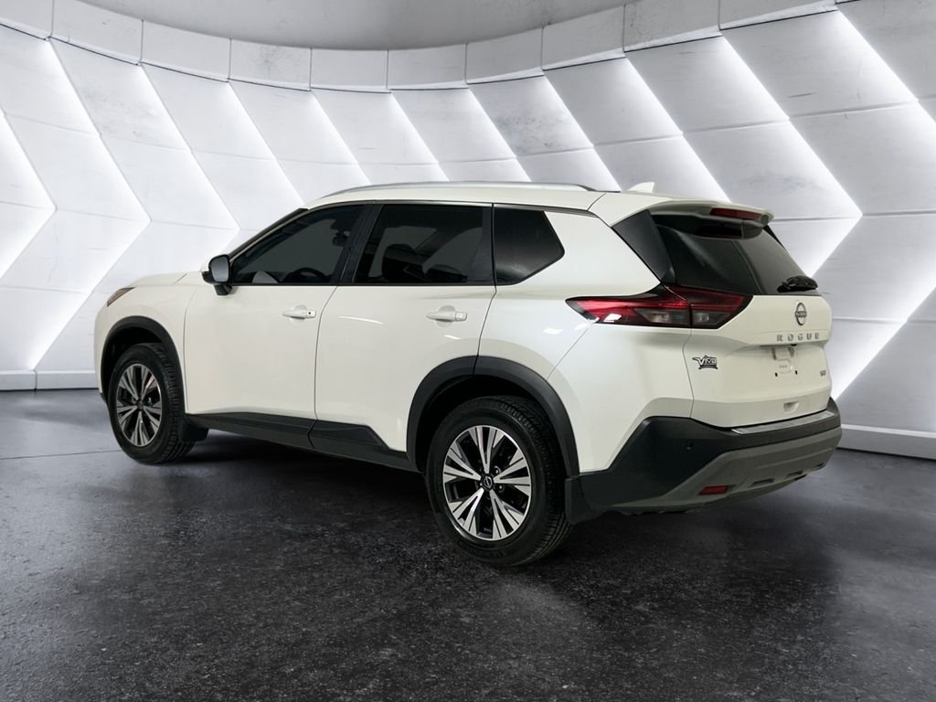 Used 2022 White Nissan SV image 6