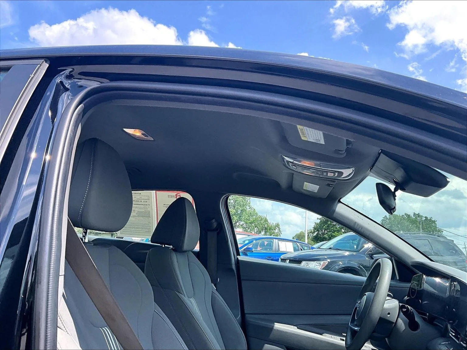 Used 2024 Black Hyundai SEL image 21