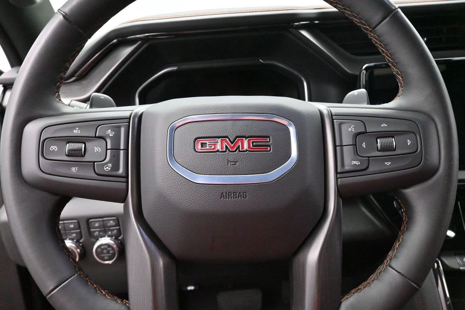 Used 2026 Onyx Black GMC AT4 image 17