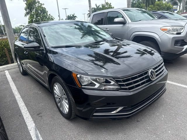 Used 2017 Black Volkswagen 1.8T SE image 3