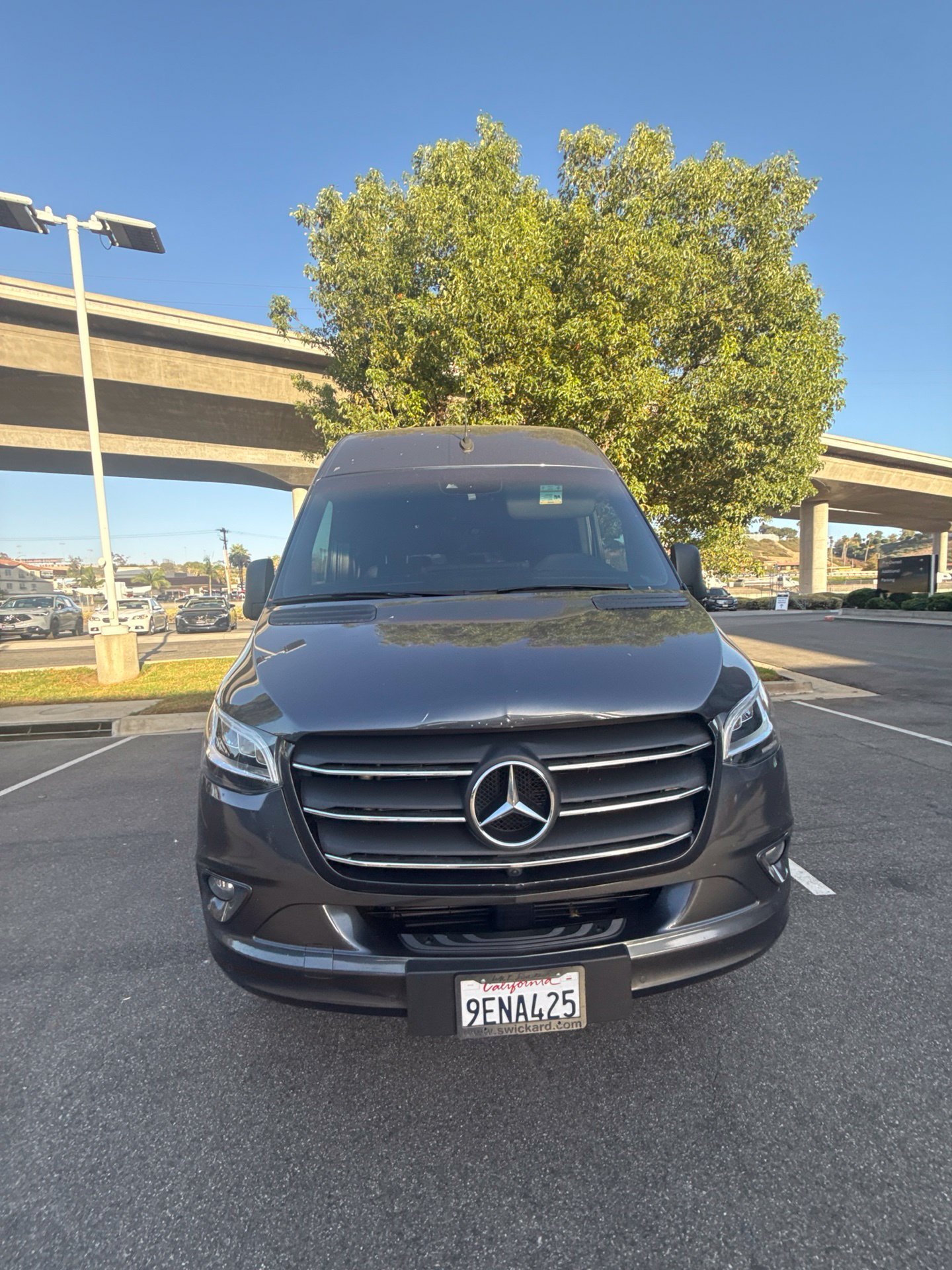 Used 2022  Mercedes-Benz Passenger 144 WB image 2
