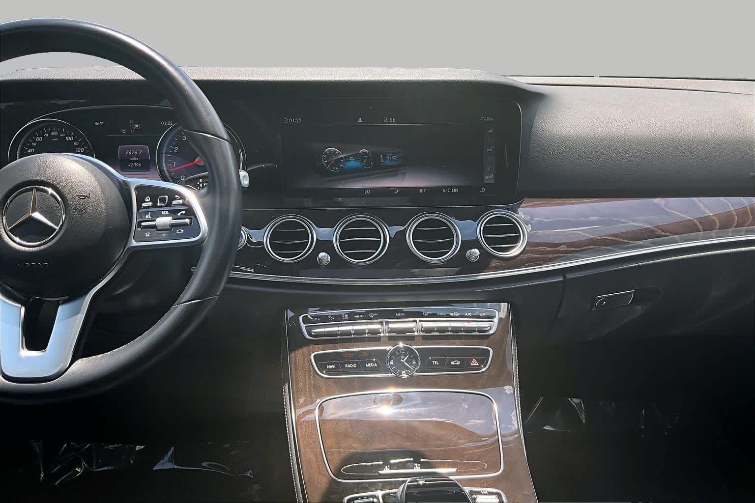 Used 2019 Obsidian Black Metallic Mercedes-Benz E 450 image 7