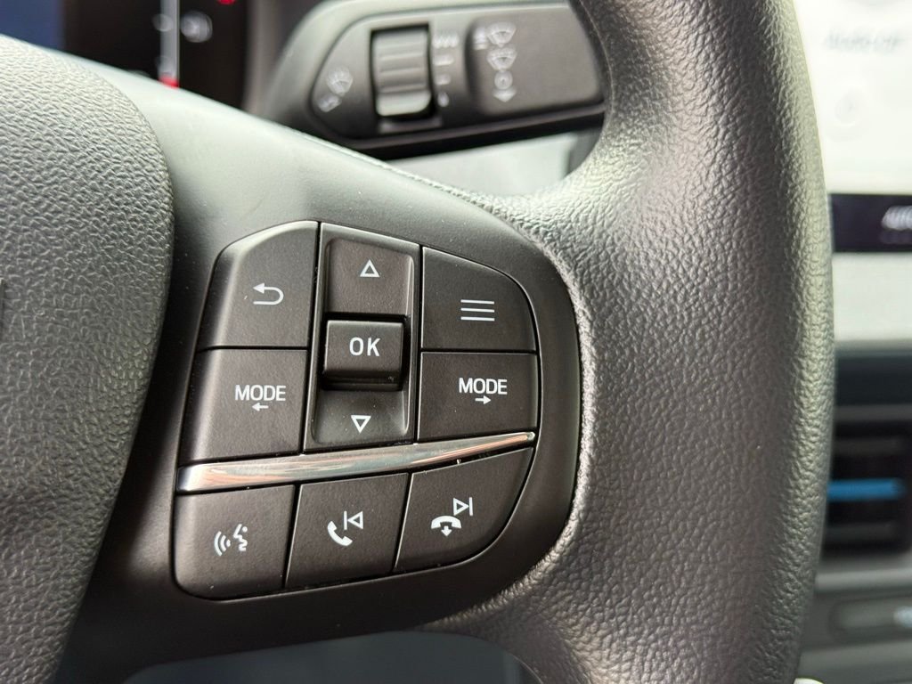 New 2025 Shadow Black Ford XLT image 11