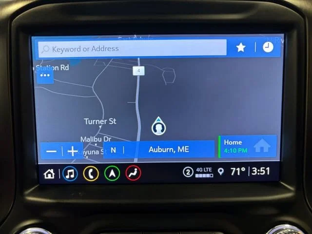 Used 2021 Summit White GMC AT4 image 20