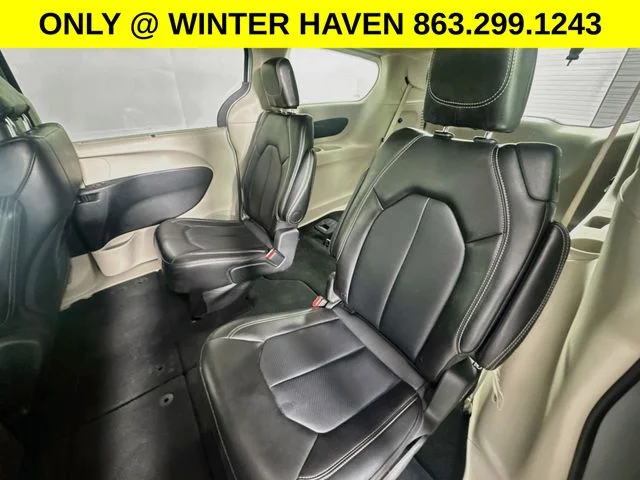 Used 2024 Silver Chrysler Touring L image 22